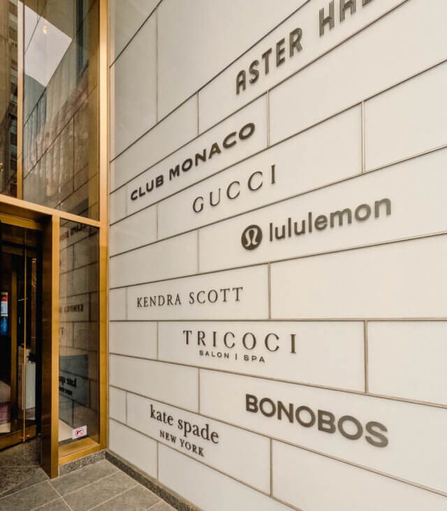 900 Shops