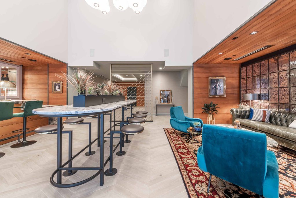 lobby interior of the clark chicago rentals