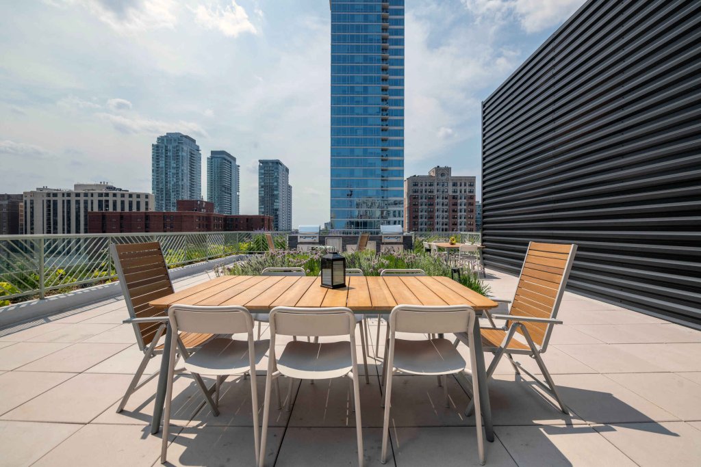 the clark apartments chicago il sundeck with a view of chicago